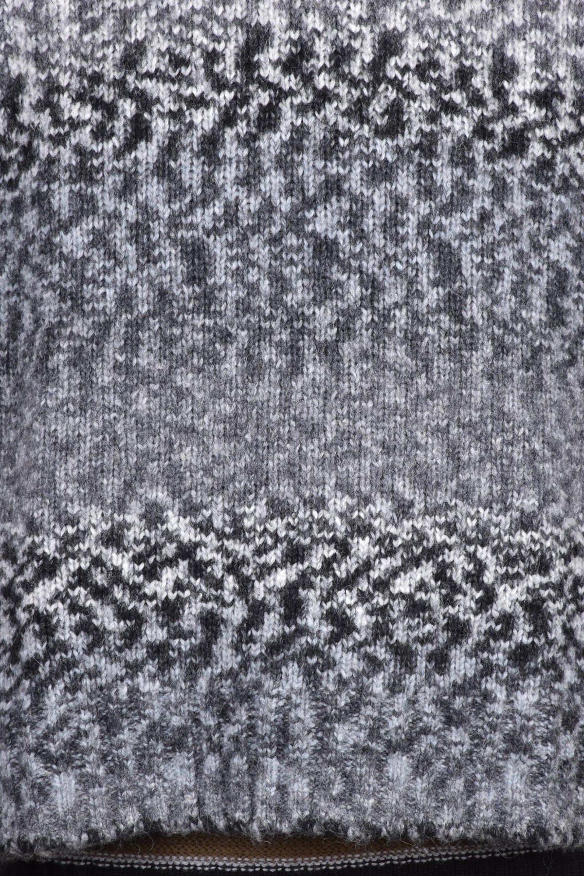 KANGRA - KNITWEAR AND SWEATSHIRTS
