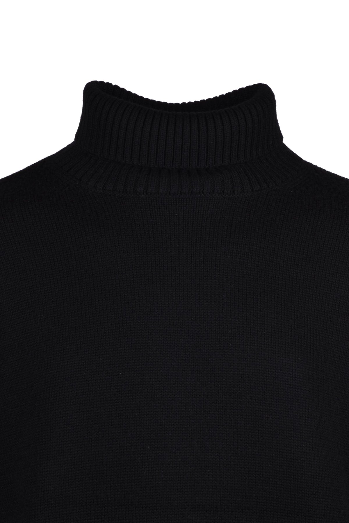 ADD - KNITWEAR AND SWEATSHIRTS