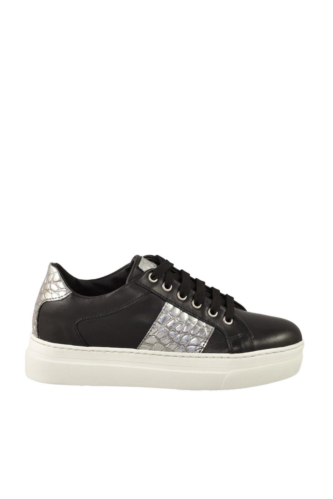 TWELVE STYLE DIVISION - SHOES