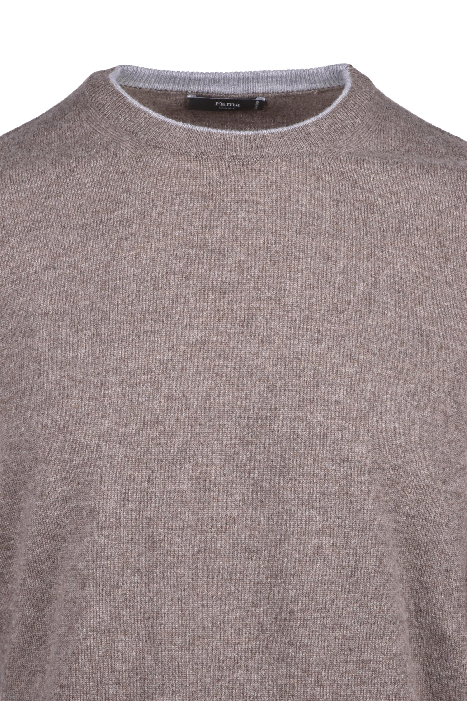 FAMA - KNITWEAR AND SWEATSHIRTS