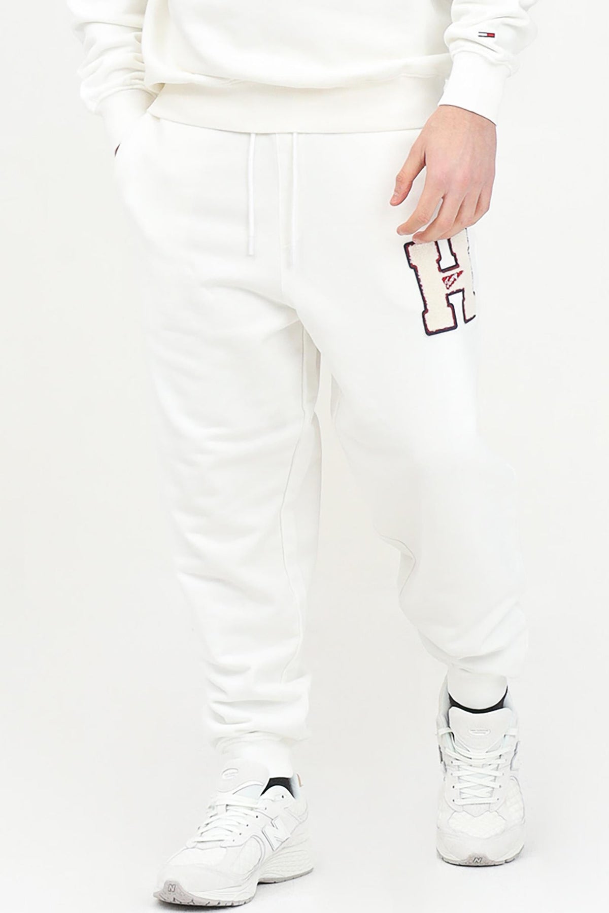 TOMMY JEANS - TROUSERS