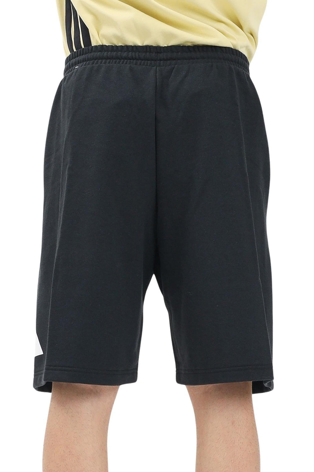 ADIDAS - SHORTS