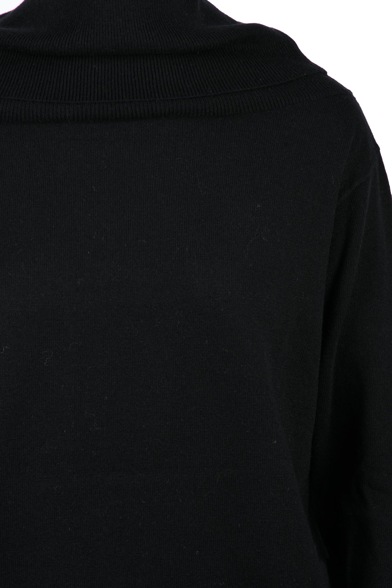 ICONA - KNITWEAR AND SWEATSHIRTS