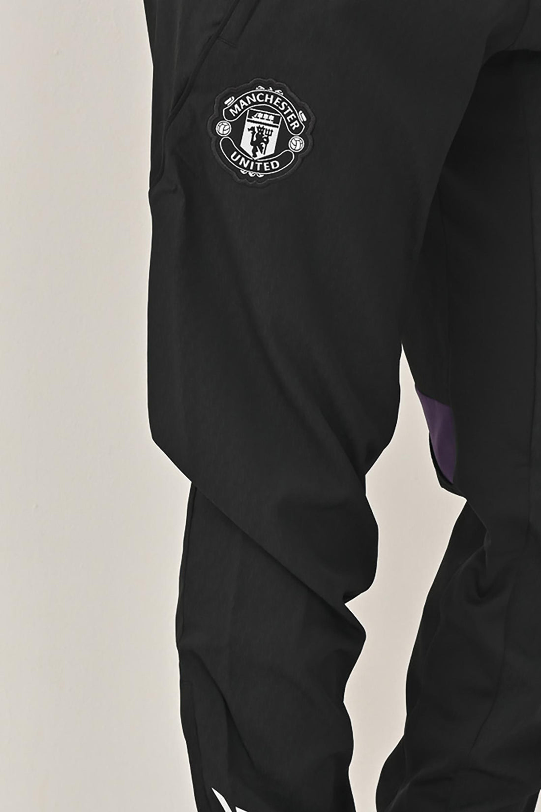 ADIDAS - TROUSERS
