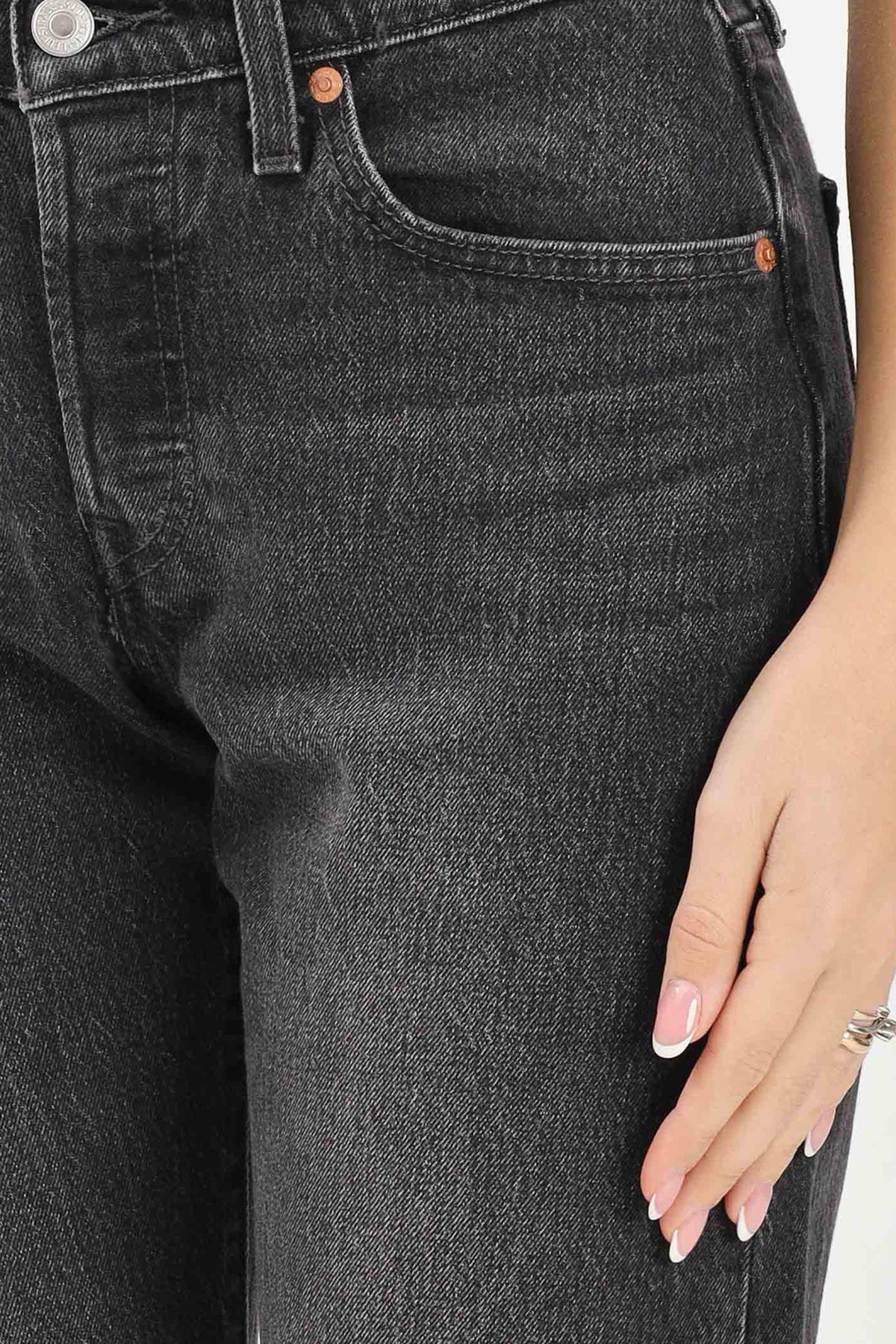 LEVI'S - TROUSERS