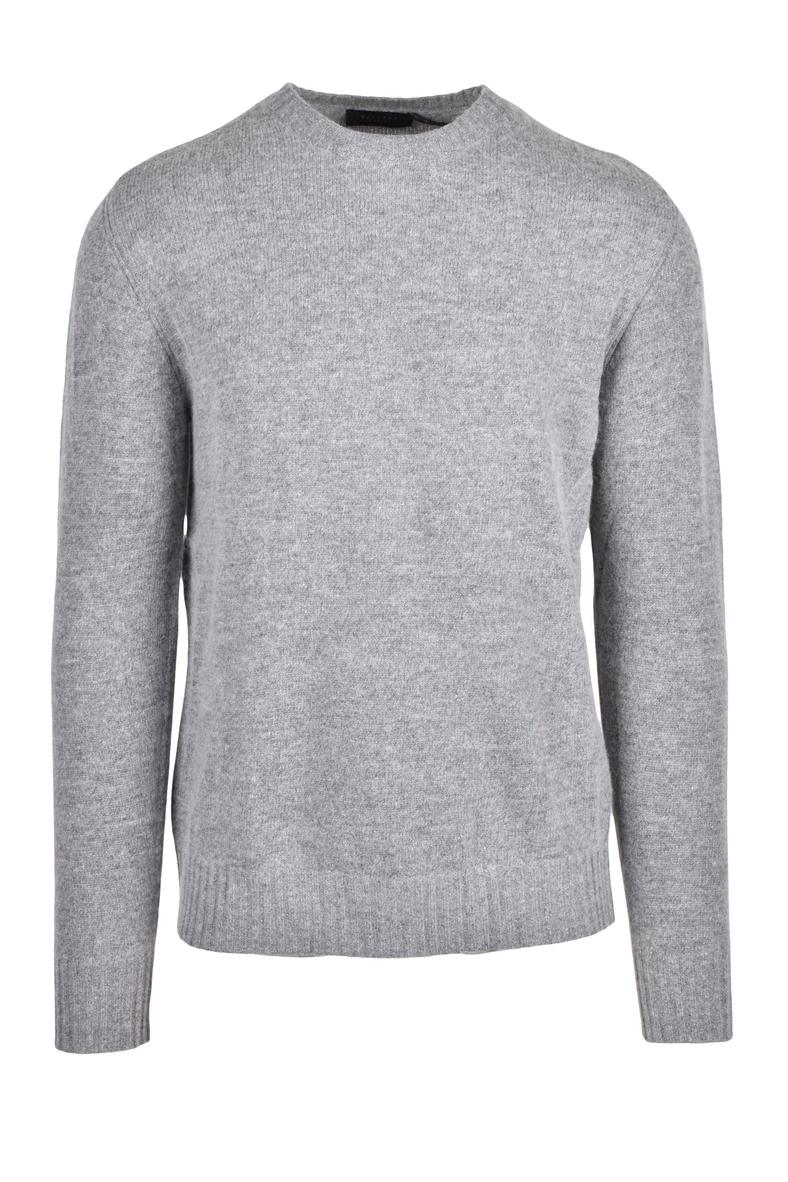 OUT/FIT - KNITWEAR AND SWEATSHIRTS